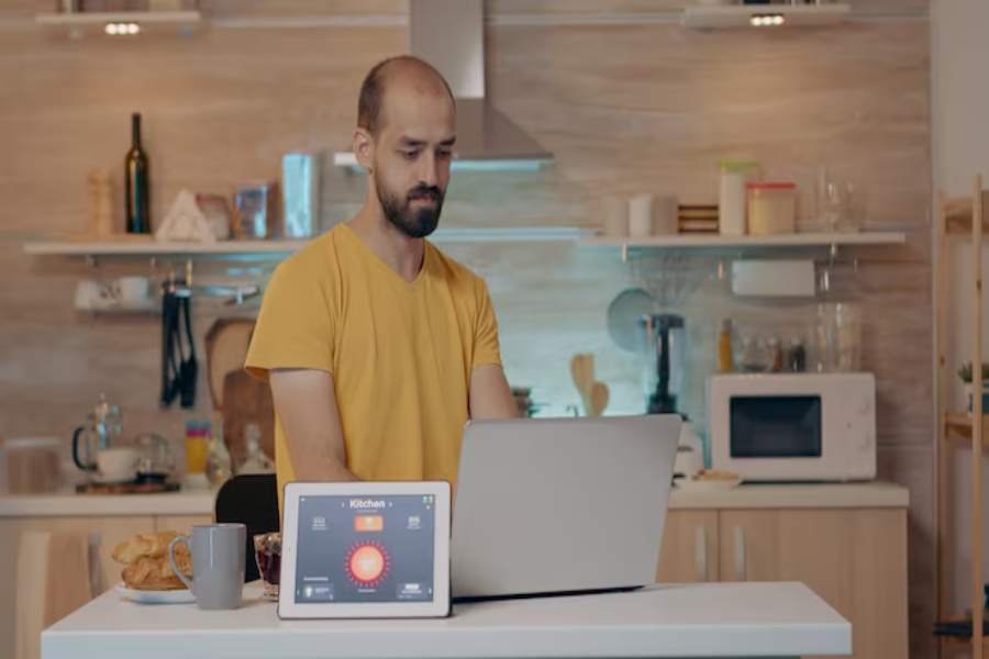 The Smart Way to Scale an Online Store Without Burning Out